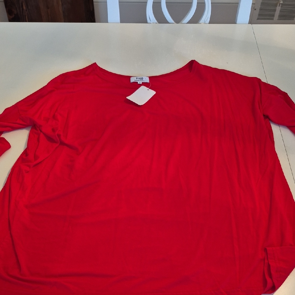 NWT Piko Vibrant Red Long Sleeve Top